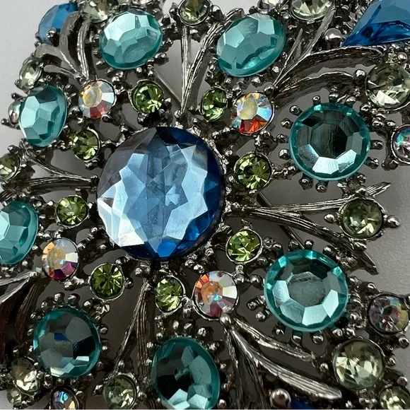 Vintage Aurora Borealis Silver Tone Blue Green Stones Brooch - Picture 4 of 13